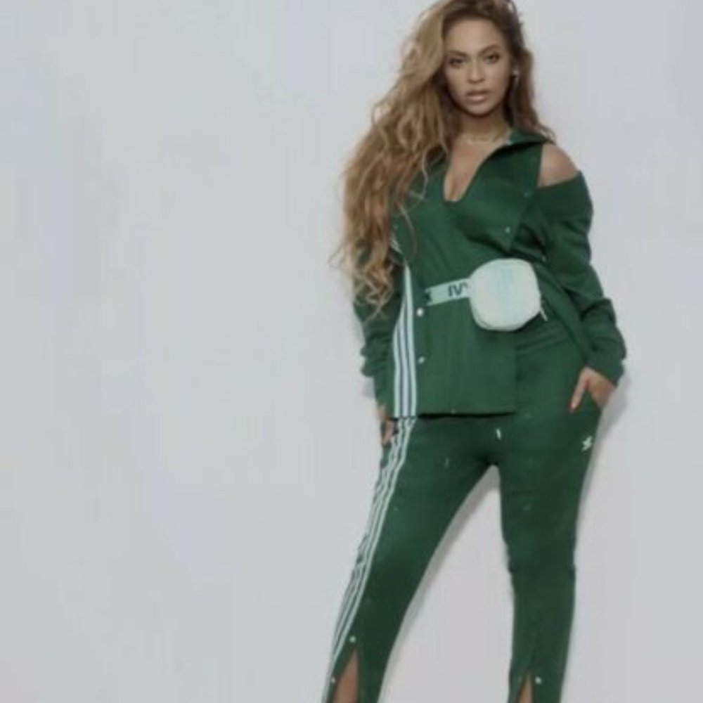 New Adidas X Ivy Park Belt Bag - Picture 8 of 9